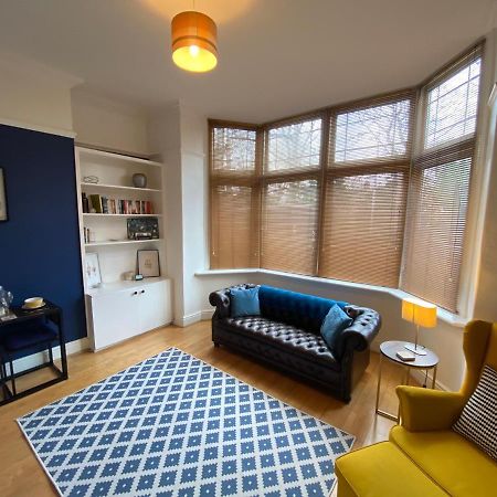 Stylish Apartment With Secure Parking Close To City Chester Exterior photo