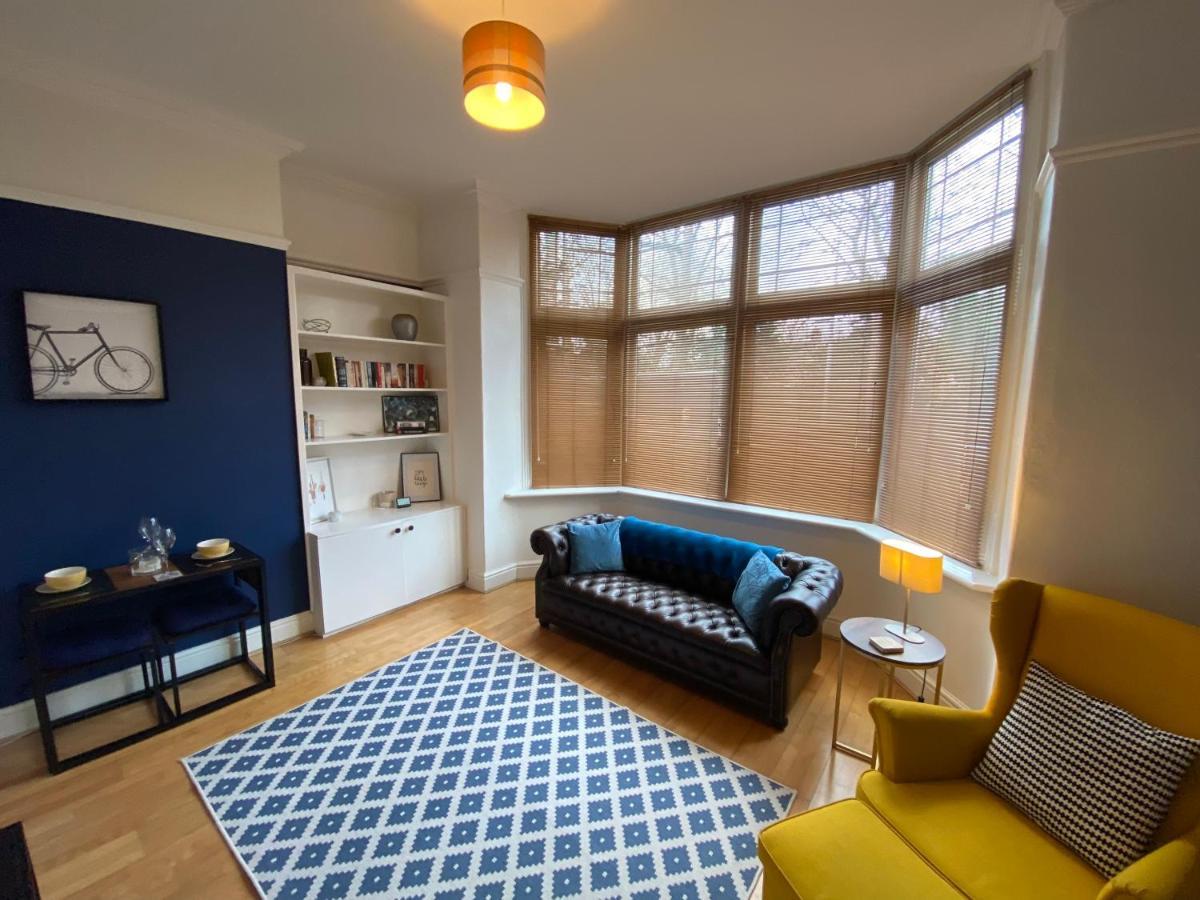 Stylish Apartment With Secure Parking Close To City Chester Exterior photo